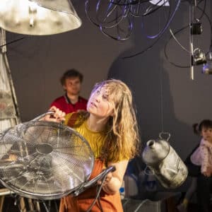 Door weer en wind (2+)